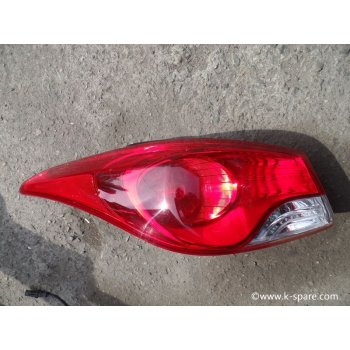 Hyundai Avante MD - USED LAMP ASSY-RR COMB O/S,LH [92401-3X000] by K-Spare.com