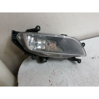HYUNDAI Grand Starex - USED LAMP ASSY-FR FOG RH [92202-4H000] by K-Spare.com